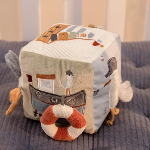 Little Dutch Activity Cube Sailors Bay 4 Little Dutch Activity Cube Sailors Bay - Image 2