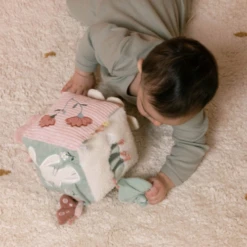 Little Dutch Activity Cube Flowers & Butterflies -Baby Product Sale 9 b443f5f5 a614 4768 a268 a68eff5fbef5