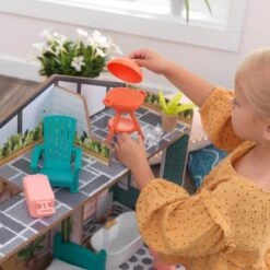 KidKraft Backyard Cookout Dollhouse 20187 -Baby Product Sale backyard 5 390x390 1